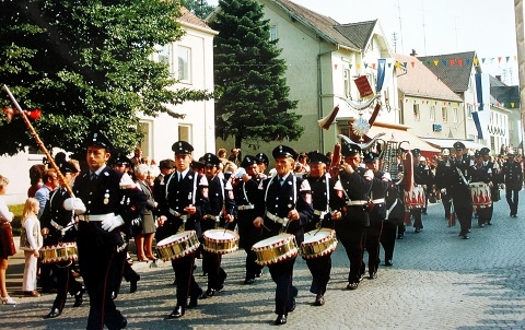 Das Bild kann leider nicht angezeigt werden.